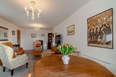 2 bedroom apartment for sale - Saxon Gardens, Penn Street, Oakham, Rutland, LE15 6DF