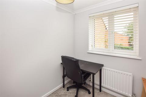 63 Hogarth Crescent, London, SW19 2DN