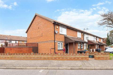 71 Fairfield Close, Mitcham, CR4 3RF