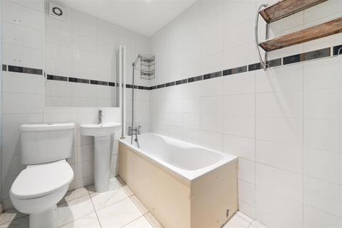71 Fairfield Close, Mitcham, CR4 3RF