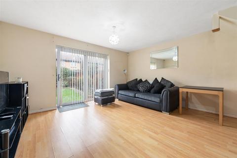 71 Fairfield Close, Mitcham, CR4 3RF