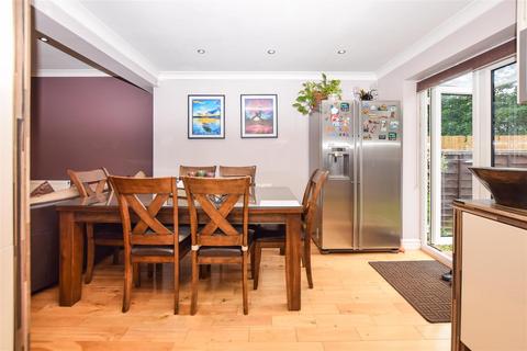 24 The Close, Mitcham, CR4 4LS