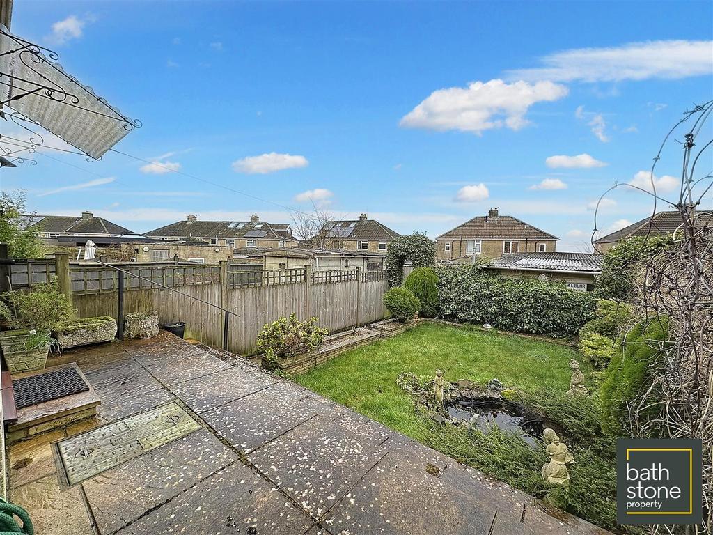 Bloomfield Rise, Bath 3 bed terraced house for sale £400,000