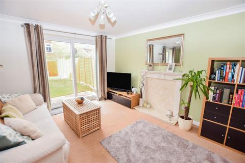 14 Veals Mead, Mitcham, CR4 3SB