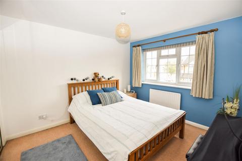 14 Veals Mead, Mitcham, CR4 3SB