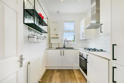 91a Boundary Road, London, SW19 2AW