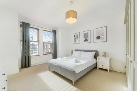 91a Boundary Road, London, SW19 2AW