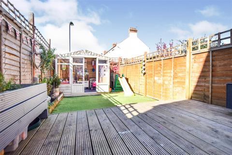 43 Miles Road, Mitcham, CR4 3DA