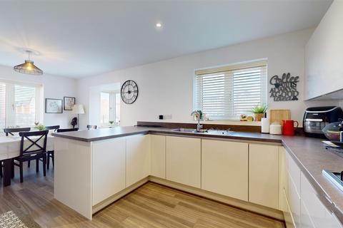 4 bedroom detached house for sale, Buxton Close, Glebe Farm, Milton Keynes