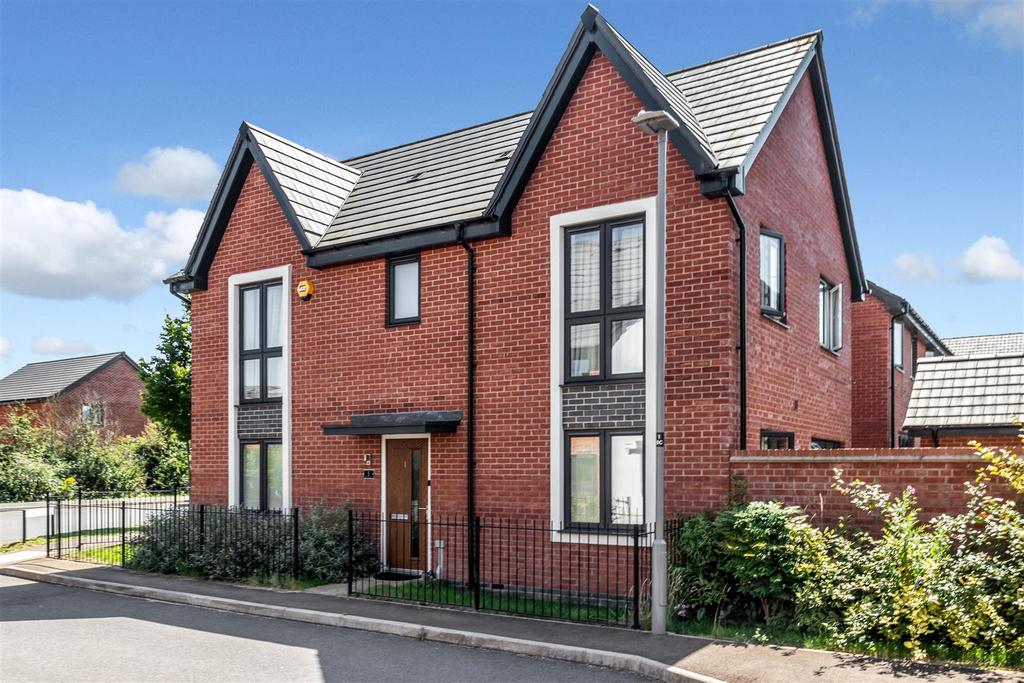 1 Buxton Close Glebe Farm-High.jpg