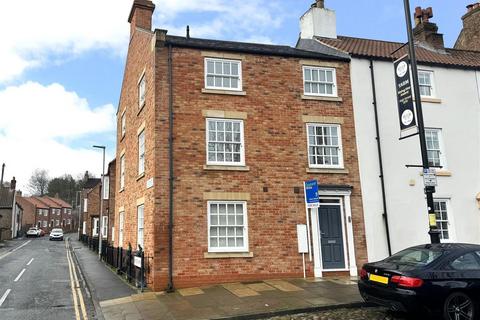 2 bedroom end of terrace house for sale, Bentley Wynd, Yarm, TS15 9WL