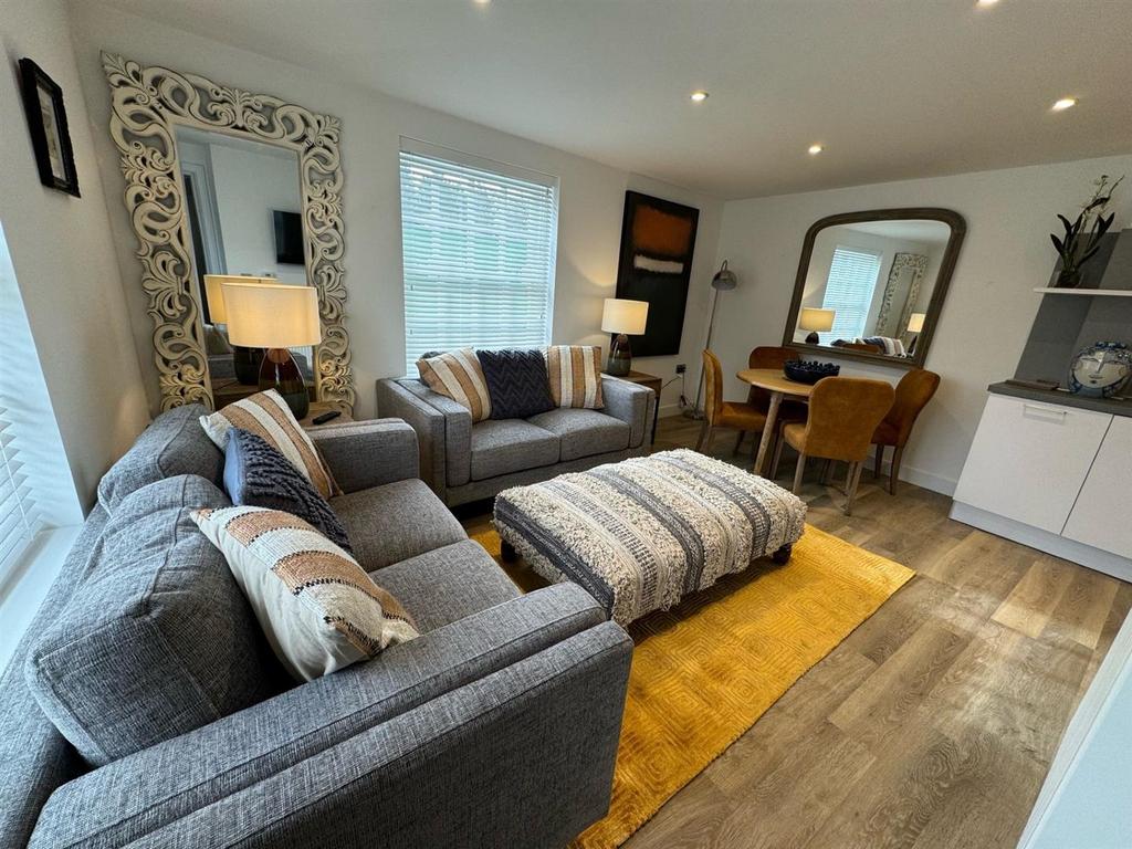 Bentley Wynd, Yarm, TS15 9WL 2 bed end of terrace house for sale £250,000