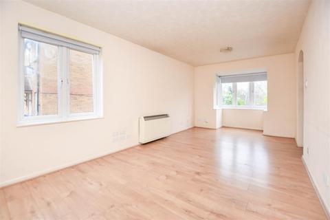 33 Kipling Drive, London, SW19 1TJ