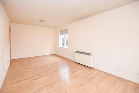 33 Kipling Drive, London, SW19 1TJ