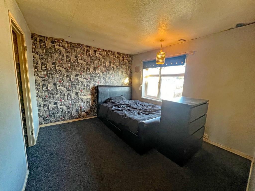 Bedroom1.jpg