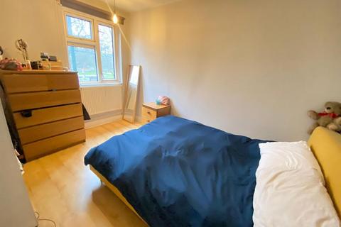 2 bedroom apartment to rent, Mortlake High Street, London