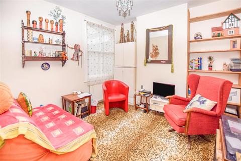 38 Boyd Road, London, SW19 2DG