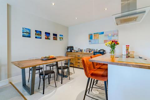 2 bedroom apartment for sale - Rodney Road, Cheltenham