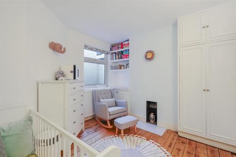 45 Kimble Road, London, SW19 2AU