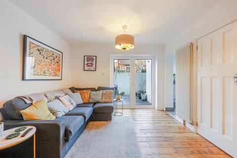 45 Kimble Road, London, SW19 2AU