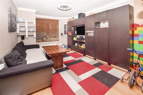 57 Sheldrick Close, London, SW19 2UQ