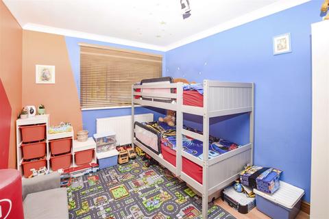 57 Sheldrick Close, London, SW19 2UQ