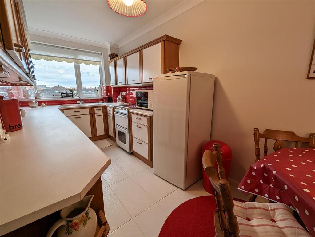 Dining kitchen
