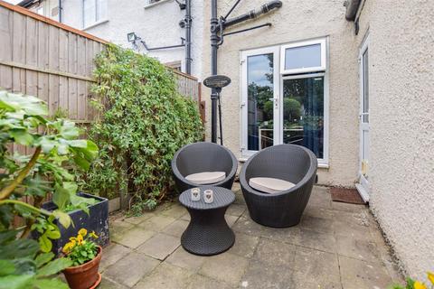 28 Ashtree Avenue, Mitcham, CR4 3DR