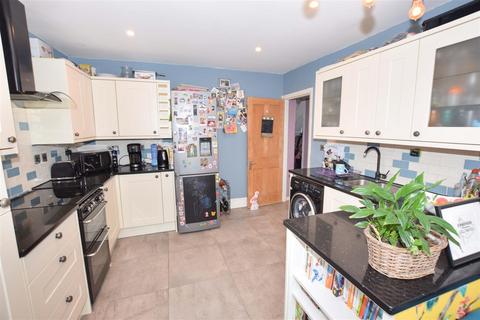 19 Alexandra Road, Mitcham, CR4 3LT