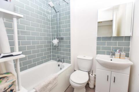 234 Brangwyn Crescent, London, SW19 2UF