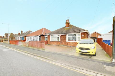 2 bedroom detached bungalow for sale, Seacroft Road, Mablethorpe LN12