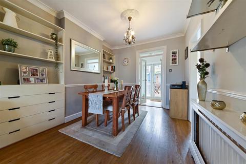 3 Mill Road, London, SW19 2NE