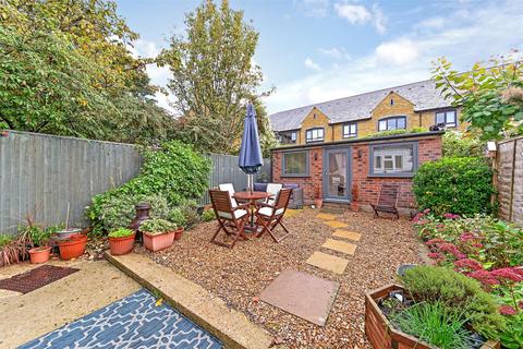 3 Mill Road, London, SW19 2NE
