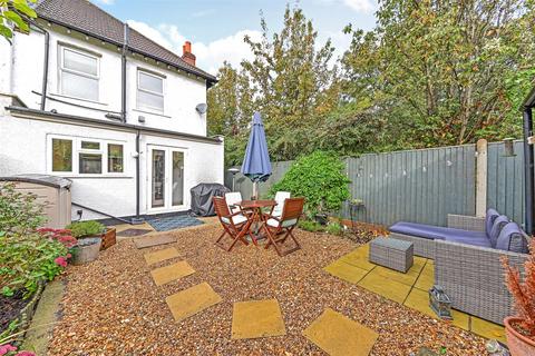 3 Mill Road, London, SW19 2NE