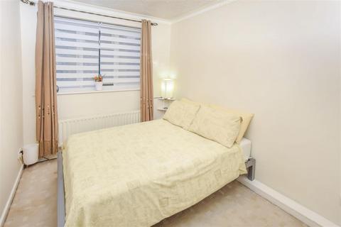 79 Hogarth Crescent, London, SW19 2DN