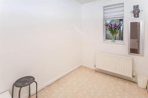 79 Hogarth Crescent, London, SW19 2DN