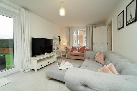 8 Snowdrop Close, Easingwold, York, YO61 3GT