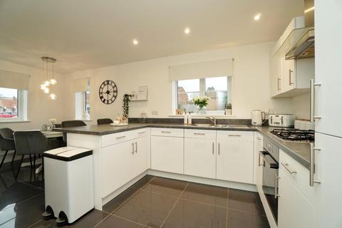 8 Snowdrop Close, Easingwold, York, YO61 3GT