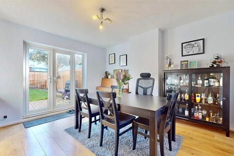 94 Kenneth Road, Romford, RM6 6LP