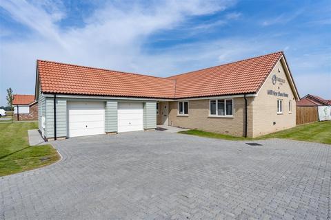 3 bedroom detached bungalow for sale, The Stork, Plot 12, 12 Daisy Close, Mill View, PE12 6UL