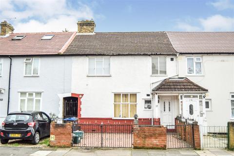 12 Fleming Mead, Mitcham, CR4 3LU