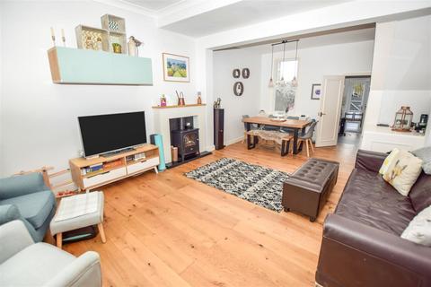 41 Miles Road, Mitcham, CR4 3DA