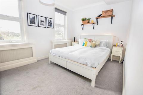 41 Miles Road, Mitcham, CR4 3DA