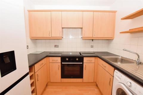 225 North Road, London, SW19 1TP
