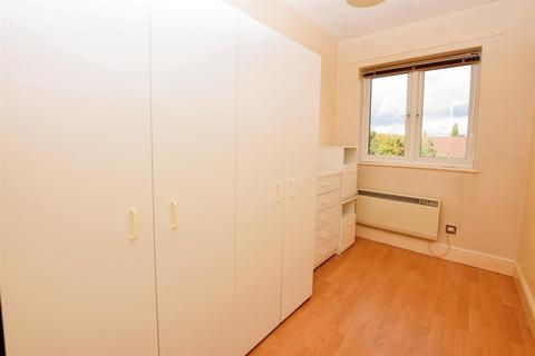 225 North Road, London, SW19 1TP