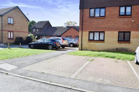 225 North Road, London, SW19 1TP