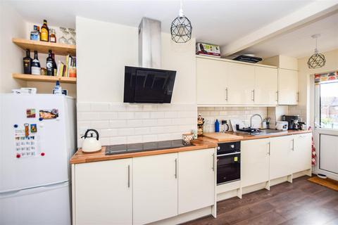 67 Kimble Road, London, SW19 2AU