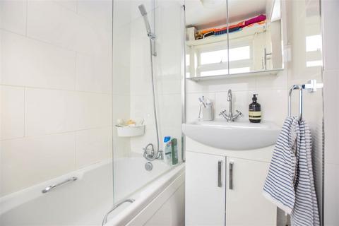 67 Kimble Road, London, SW19 2AU