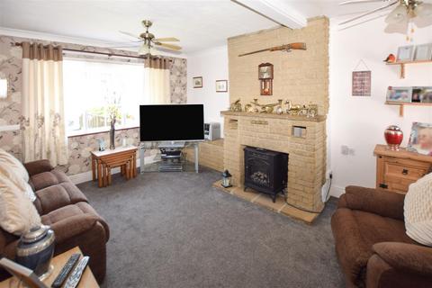 95 Western Road, Mitcham, CR4 3EE