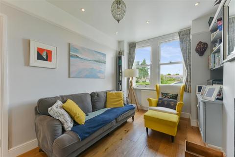 27 All Saints Road, London, SW19 1BU